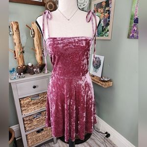 Forever21 Pink Velvet Party Dress Small.